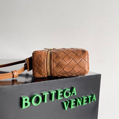 Bottega Veneta Intrecciato Vanity Case Leather Bag Caramel .