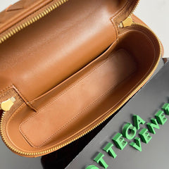 Bottega Veneta Intrecciato Vanity Case Leather Bag Caramel .