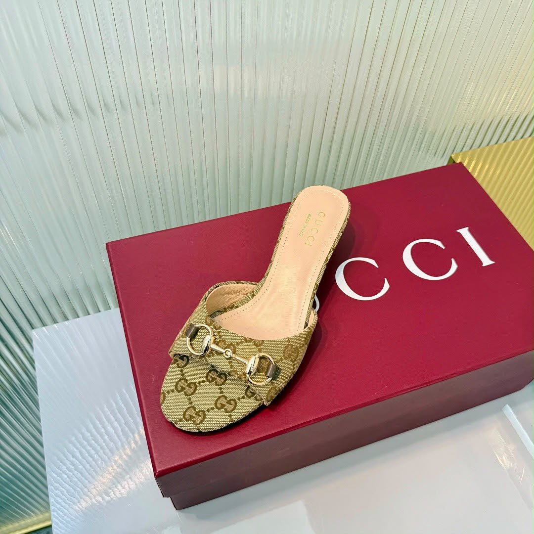 Mule Erin Horsebit GG Canvas Gucci