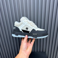 AMIRI MA-1  preto e off-white .