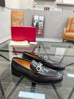 Salvatore Ferragamo Gancini Black