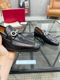 Salvatore Ferragamo Gancini Black