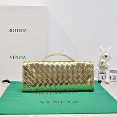 Bolsa Clutch Andiamo Champagne gold Bottega Veneta .
