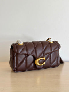 Coach Tabby 26 Matelassê  Brown Ferragens Douradas.