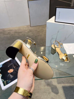Salto Gucci GG Marmont Salto Bloco Dourada