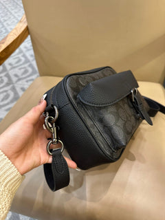 Bolsa Transversal Coach Warner em Canvas Signature Black