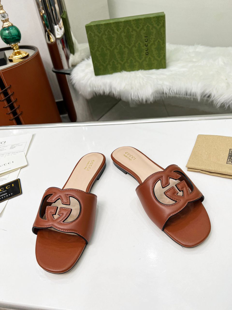 Gucci Sandália Interlocking G Caramelo