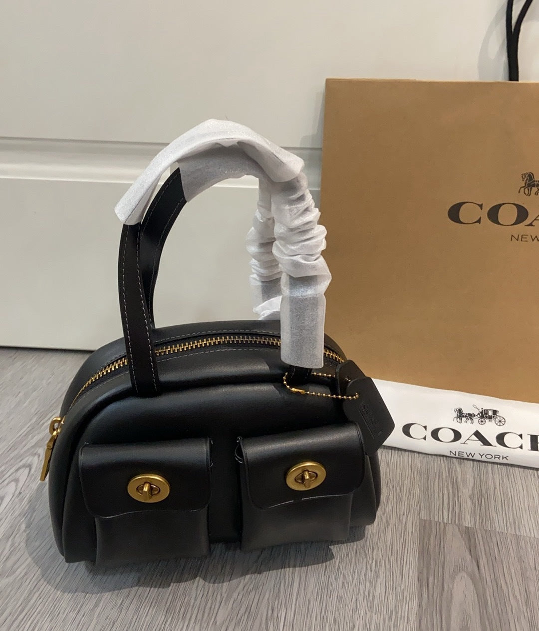 Coach Twin Turnlock Satchel Bag 20 Black Ferragens Douradas