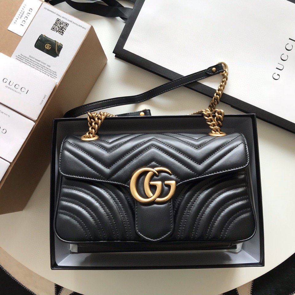 Gucci GG Marmont Small Matelasse Bag Black.