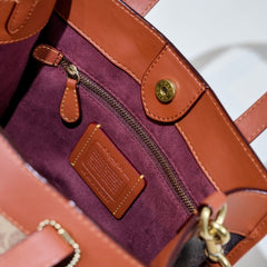 Coach Field Tote 22 Signature Canvas Khaki Ferragens Douradas
