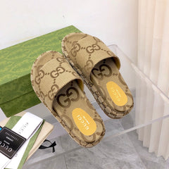 Gucci Angelina Platform 55mm Sandal Camel Canvas.