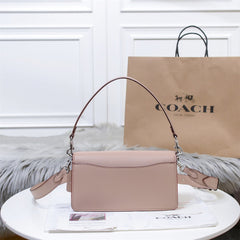 Bolsa Coach Tabby Shoulder Bag 26 in Signature Canvas with Colorblock.
