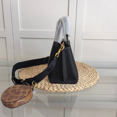 Coach Willow Tote 24 Pebble Leather Black Ferragens Douradas