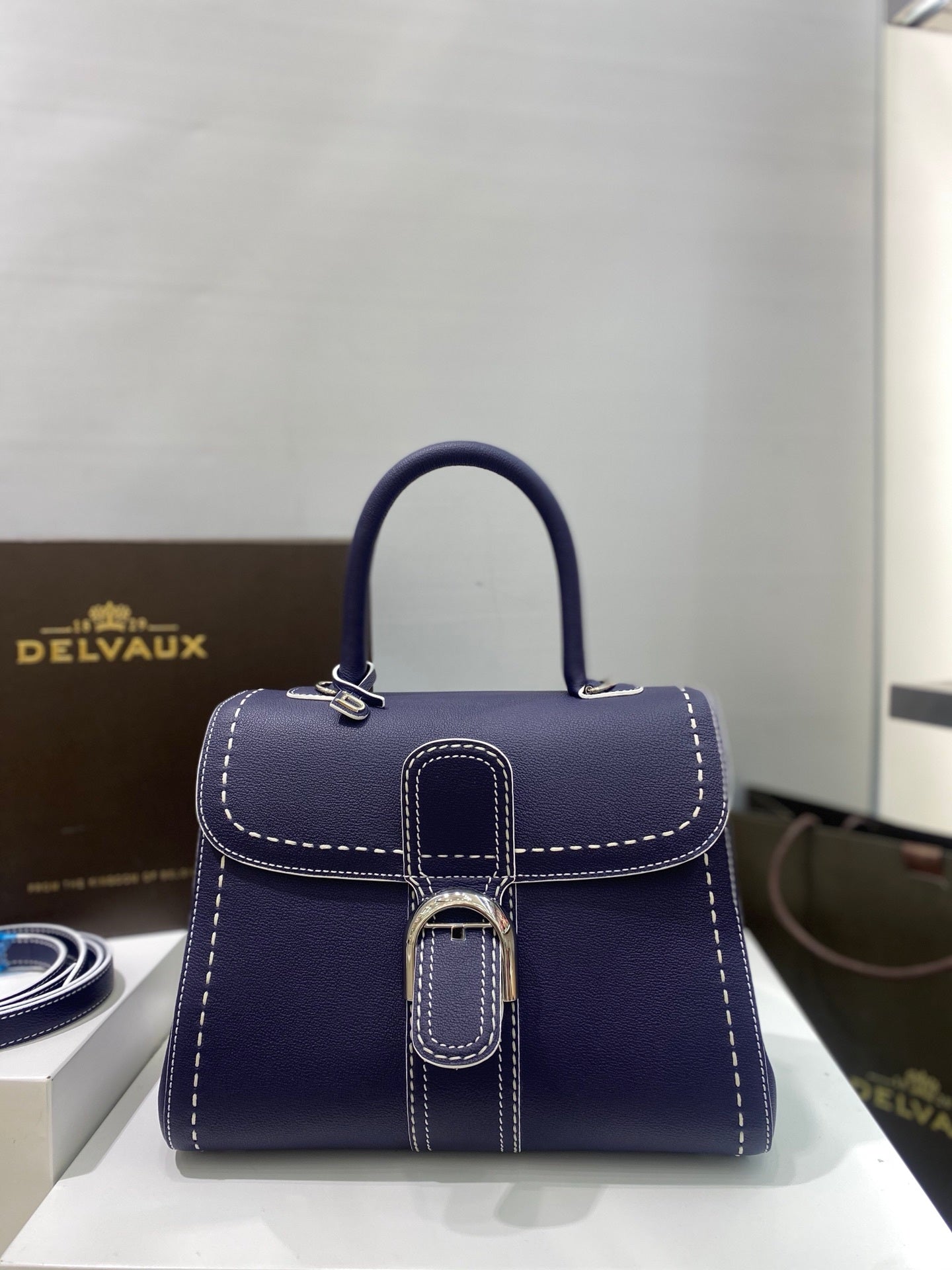 Delvaux Brillant Mini Leather Bag Navy Blue Ferragens Prata