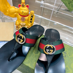 GUCCI Red & Green Kika Thong Sandals (FEMININO)