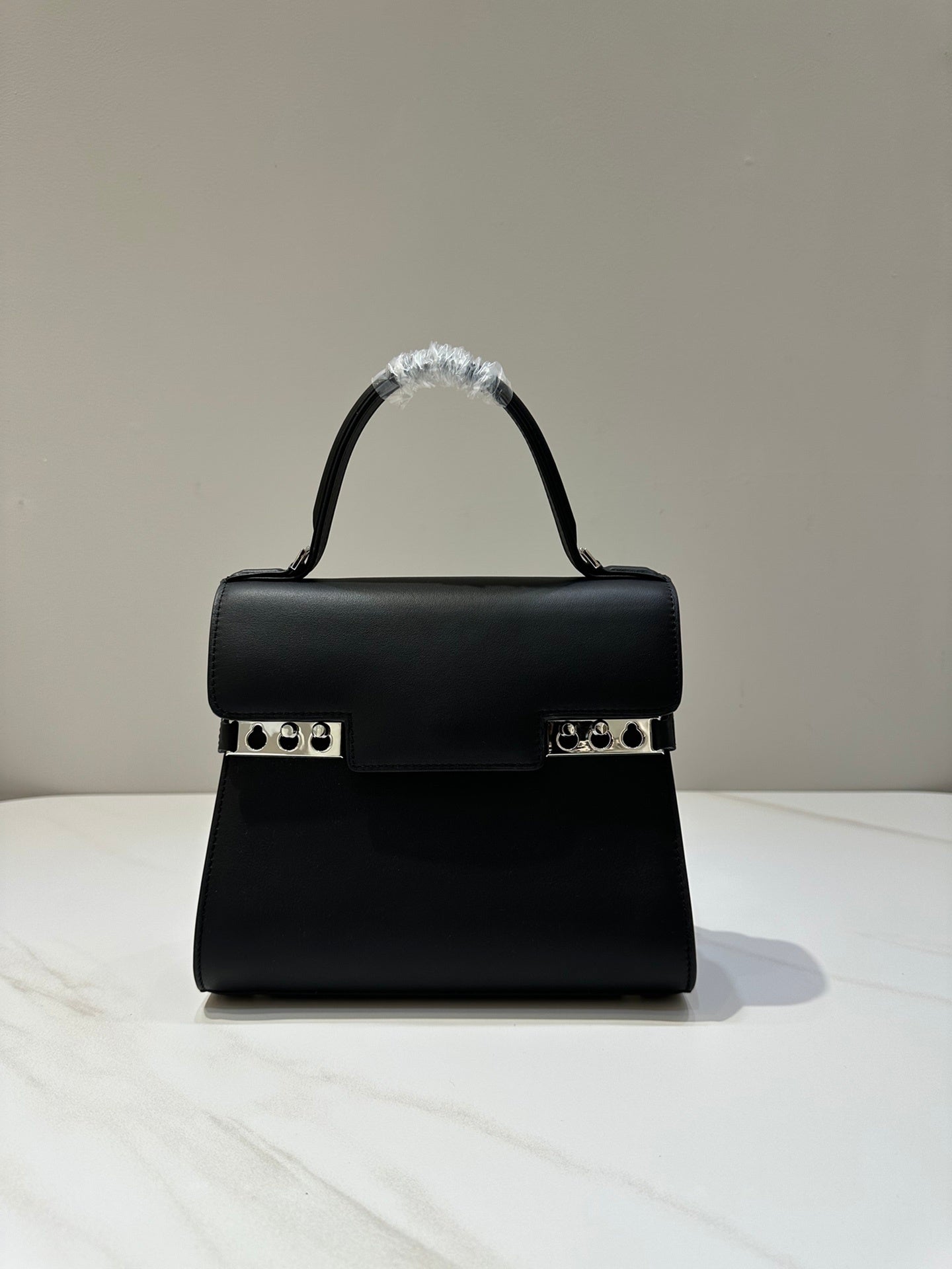 Delvaux Tempête MM Black Ferragens Prata
