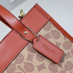 Coach Field Tote 22 Signature Canvas Khaki Ferragens Douradas