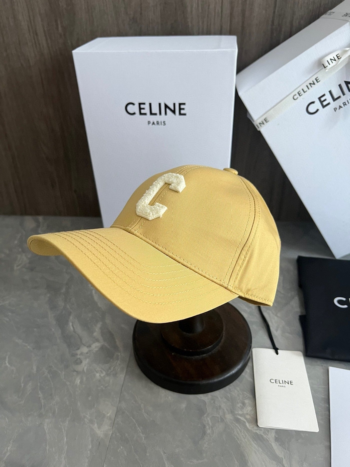 Boné Celine C