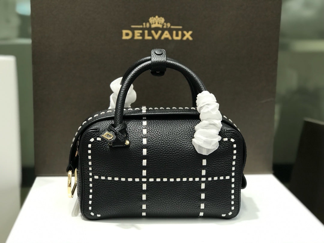 Delvaux Cool Box Black Costura Contrastante