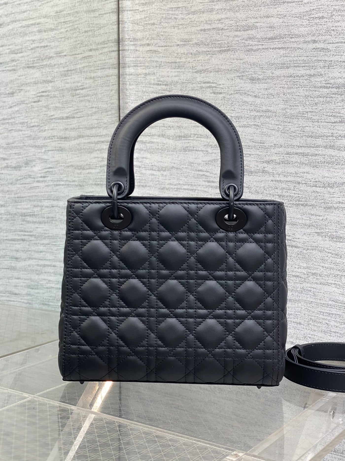 Dior Lady Dior Bag  Preto .