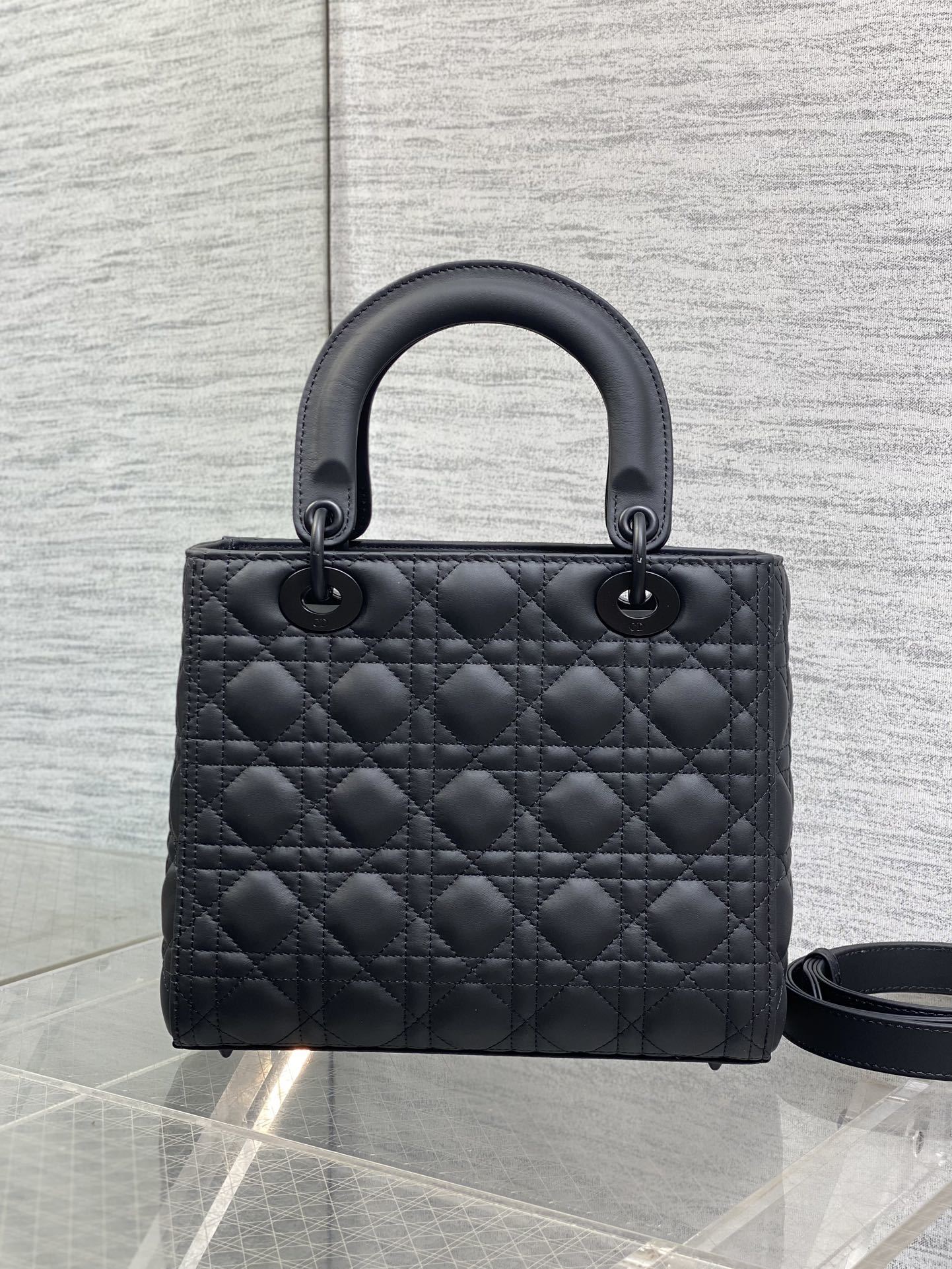 Dior Lady Dior Bag  Preto .