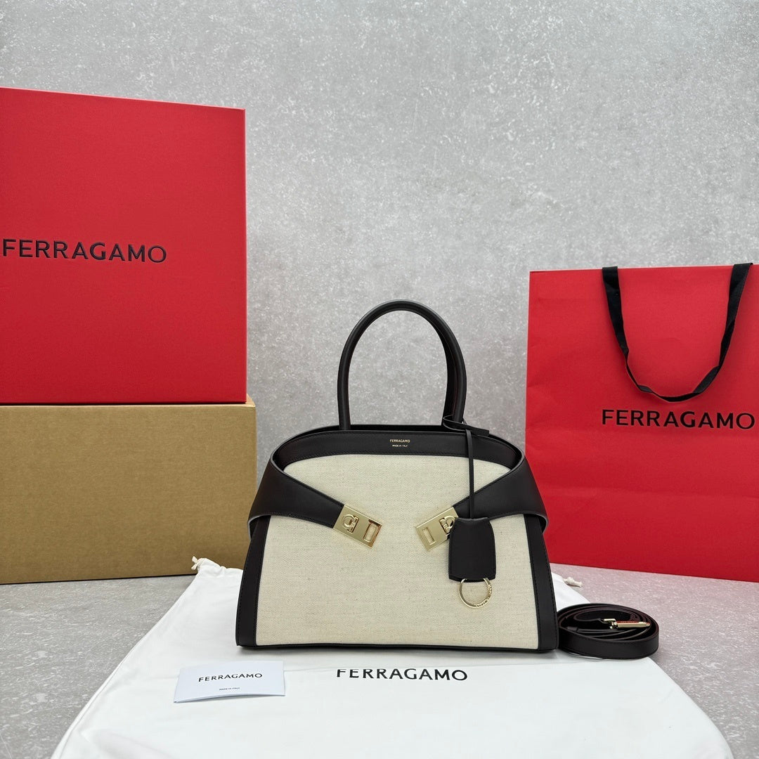 bolsa tote Ferragamo Hug bege e black