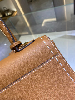 Delvaux Brillant Mini Leather Bag Camel Ferragens Douradas