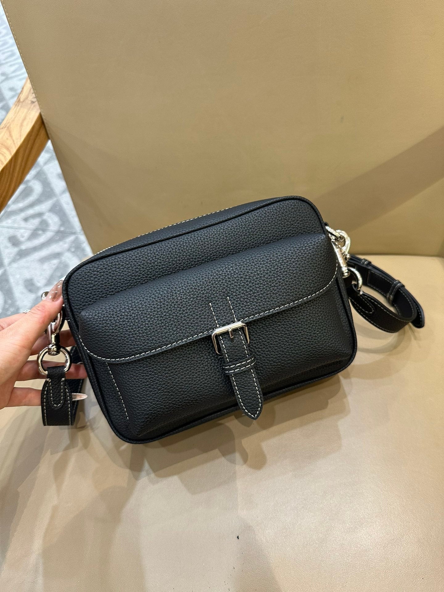 Coach Warner Crossbody Pebble Leather Black