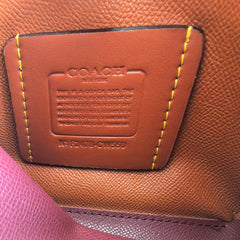 Coach Willow Tote 24 Pebble Khaki Signature Canvas  Ferragens Douradas