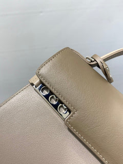 Delvaux Tempête MM Taupe
