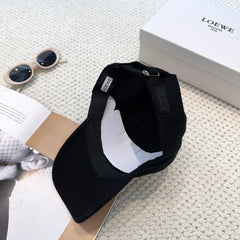 Boné Loewe