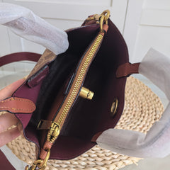 Coach Willow Tote 24 Pebble Khaki Signature Canvas  Ferragens Douradas
