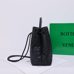Bottega Veneta Andiamo Bag Large Black .