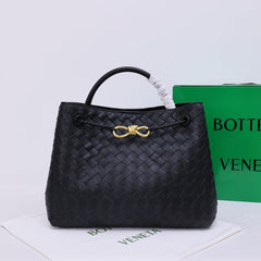 Bottega Veneta Andiamo Bag Large Black .