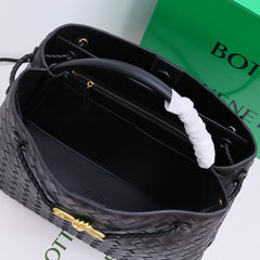 Bottega Veneta Andiamo Bag Large Black .